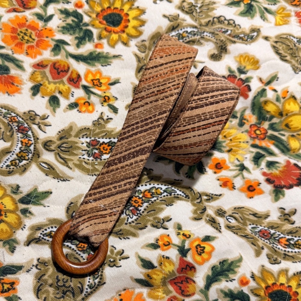 Morris Moskowitz Vintage Brown Suede Striped Belt Wood O-Ring Buckle Small